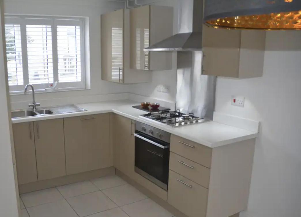 Modern Town House In Cotswolds - 3 Double Bedrooms Witney Luaran gambar